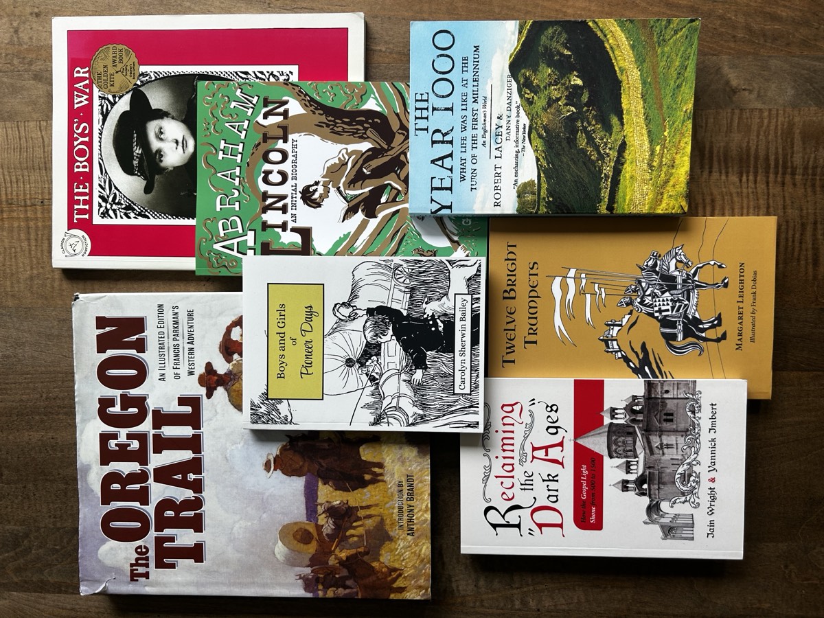 A selection of Cycle 3 books — the Middle Ages alongside 19th-century America and Britain