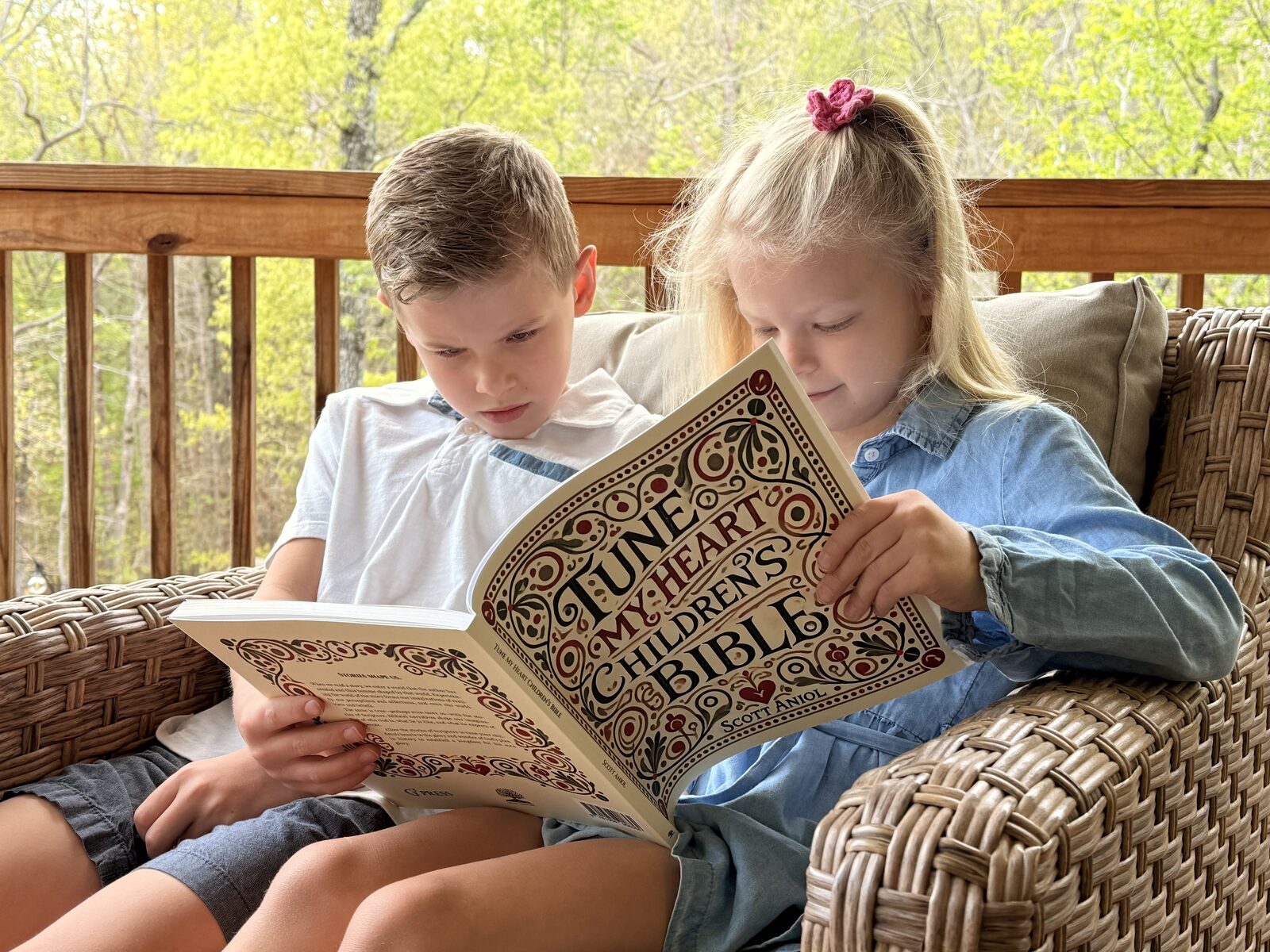 Children reading together